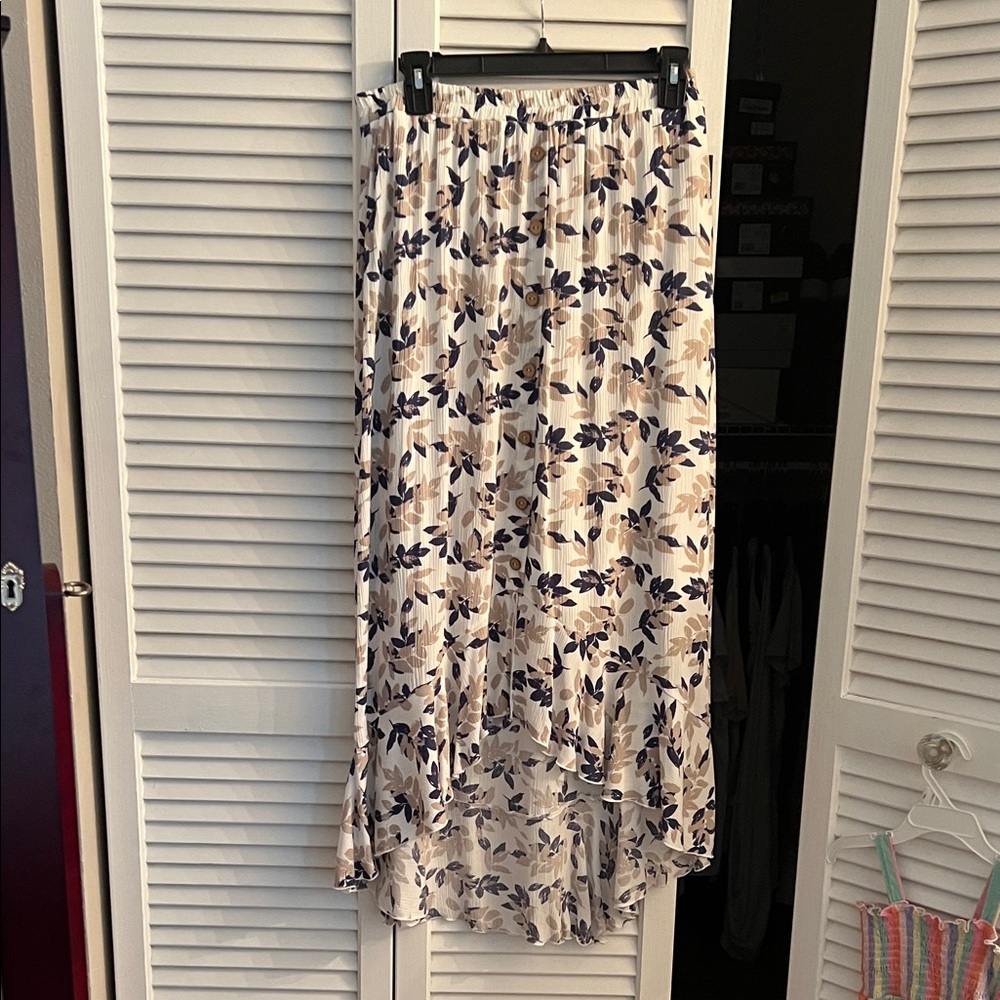 IN Studios high low floral maxi skirt. Cream, white with navy leaves.